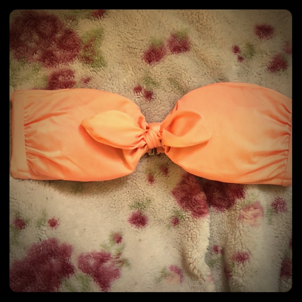 Victoria’s Secret swimsuit top